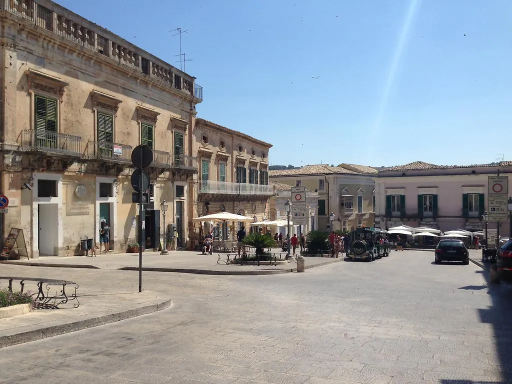 Oro Nero Apartment Ragusa Italy